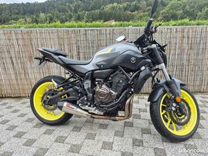 MT07 NIGHT FLUO / ECHAPEMENT SCORPION