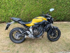 YAMAHA MT07