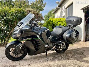 KAWASAKI GTR 1400 2015