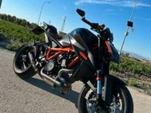 KTM SUPERDUKE 1290R