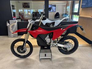 STARK VARG EX MODELL 2025 / TESTBIKE VORFÜHRER