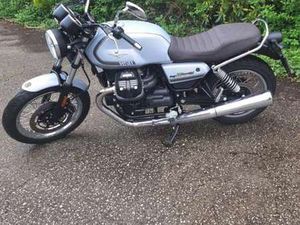MOTO GUZZI V 7 GRIGIO