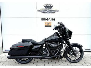 HARLEY-DAVIDSON FLHX STREET GLIDE 107CUI - ALL BLACK