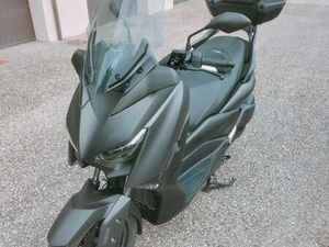 YAMAHA X-MAX 300 NERO