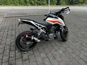 KTM 390 DUKE