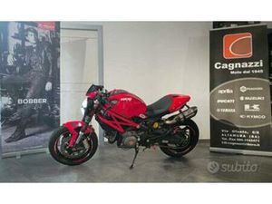 DUCATI MONSTER 696 PLUS