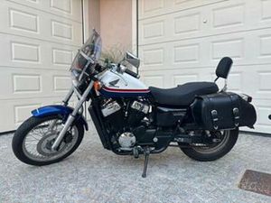 HONDA VT750S