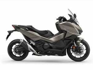 HONDA FORZA 750 DCT