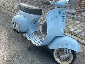 ② VESPA VNB 125 CC