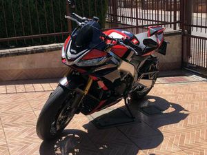 VENDO APRILIA TUONO V4 FACTORY SE-09 SBK (2024) USATA A BINASCO (CODICE 9823436) - MOTO.IT