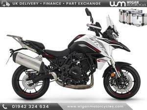 BENELLI TRK 702 FREE LUGGAGE SET SAVE £1200