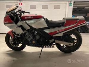 YAMAHA FZ 750 - 1985 INCIDENTATA