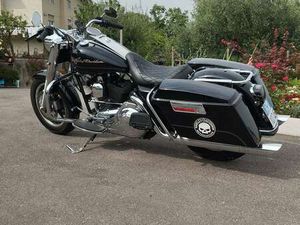 HARLEY-DAVIDSON ROAD KING NERO