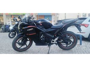 VENDO HONDA CBR 125 R COSTA DA CAPARICA