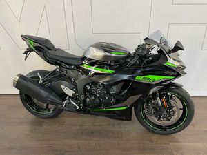 KAWASAKI NINJA ZX-6R TOP ZUSTAND - KURZES HECK