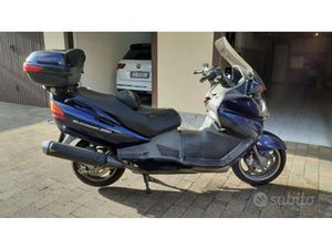 SUZUKI BURGMAN 650