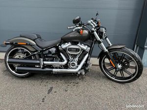 HARLEY DAVIDSON SOFTAIL BREAKOUT 1868