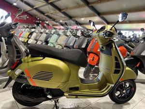 300 + BULLE 1B010564