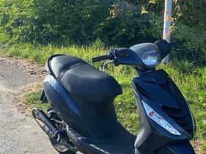 PIAGGIO ZIP 70CC 2TAKT - 2012 — SCOOTERS | PEUGEOT — MARKTPLAATS