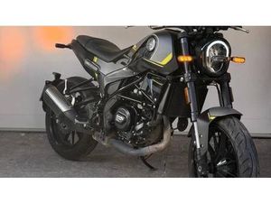 VENDO BENELLI LEONCINO 250 (2021 - 25) USATA A PARETE (CODICE 9825083) - MOTO.IT