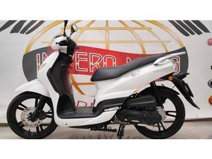 VENDO PEUGEOT TWEET 50 ACTIVE (2021 - 25) USATA A CASTELLAMMARE DI STABIA (CODICE 9825223) - MOTO.IT
