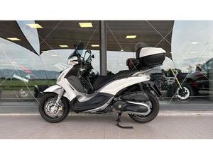 VENDO PIAGGIO BEVERLY 350 SPORTTOURING IE ABS (2011 - 17) USATA A ZANE' (CODICE 9824969) - MOTO.IT