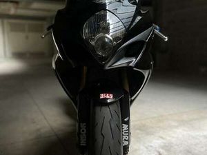 SUZUKI GSX-R 1000 YOSHIMURA