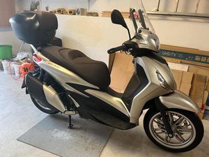 PIAGGIO BEVERLY 400 WIE NEU