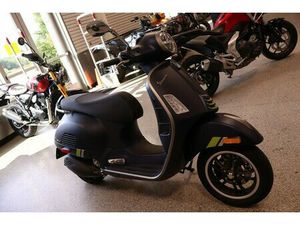 2024 VESPA GTS SUPER 300 TECH