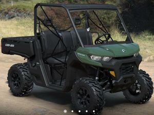 2025 CAN-AM DEFENDER DPS HD10