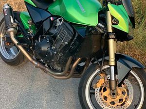 KAWASAKI Z1000