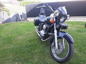BELLE HONDA SHADOW 125 CM3-NOIRE