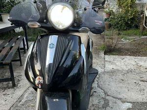PIAGGIO BEVERLY 300 TOURER NERO