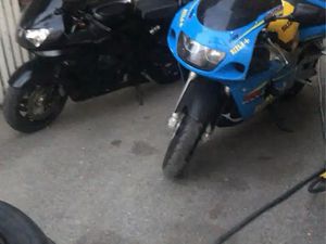 SUZUKI GSXR