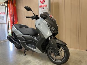 YAMAHA XMAX 300 TECH MAX +