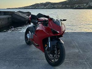DUCATI PANIGALE V2 ROSSO