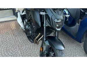 VENDO HONDA CB 500 HORNET (2024 - 25) USATA A AVELLINO (CODICE 9826212) - MOTO.IT