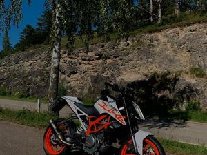 KTM 390 DUKE