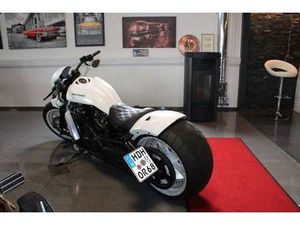 HARLEY-DAVIDSON NIGHT ROD