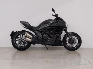 DUCATI DIAVEL 1199 CARBON MY16