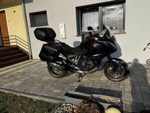 HONDA NT 1100 SERWIRSOWANY BEZWYPADKOWY NOWA SÓL