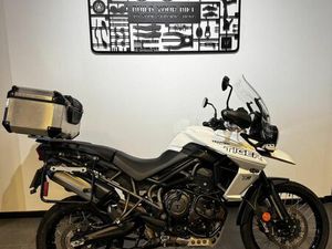 TRIUMPH TIGER 800 XCA