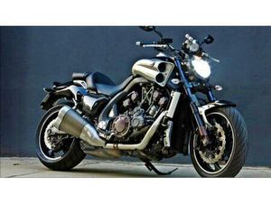 VENDO YAMAHA VMAX (2008 - 17) USATA A VICENZA (CODICE 9827026) - MOTO.IT