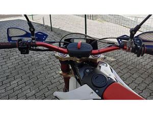 VENDO FANTIC MOTOR XEF 250 ENDURO TRAIL COMPETITION (2023 - 25) USATA A JERAGO CON ORAGO (CODICE 9827179) - MOTO.IT