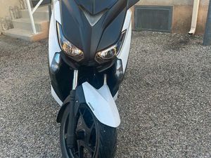 SCOOTER YAMAHA XMAX 125