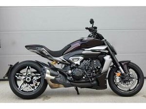 DUCATI XDIAVEL V4