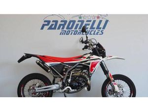VENDO FANTIC MOTOR MOTARD 50 PERFORMANCE 2T (2020) USATA A GAVIRATE (CODICE 9827058) - MOTO.IT