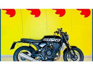 VENDO BRIXTON MOTORCYCLES CROSSFIRE 500 (2021 - 25) USATA A BARI (CODICE 9826578) - MOTO.IT