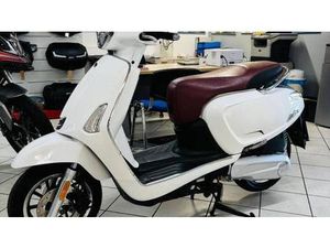 VENDO KYMCO LIKE 125 E4 (2017 - 19) USATA A CALCINATO (CODICE 9826563) - MOTO.IT