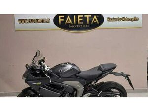 VENDO TRIUMPH DAYTONA 660 (2024 - 25) USATA A PESCARA (CODICE 9826925) - MOTO.IT